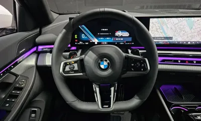 BMW 5-Series 2025, 5642 км, за 43489.55 USD - фото 12
