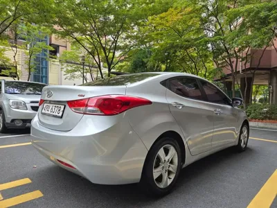 Hyundai Avante 2013, 187776 км, за 1964 USD