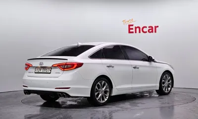 Hyundai Sonata 2016, 173962 км, за 4294.68 USD