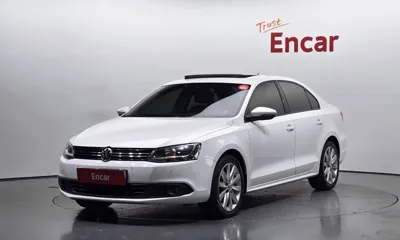Volkswagen Jetta · 2012 год