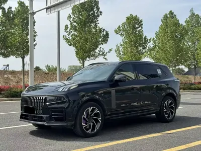 Lynk & Co 09 EM-P · 2022 год