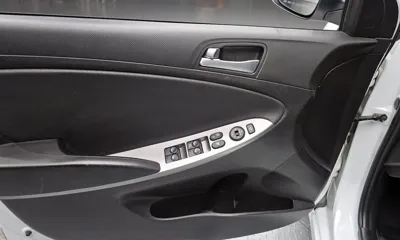 Hyundai Accent 2016, 114289 км, за 3957.71 USD - фото 17