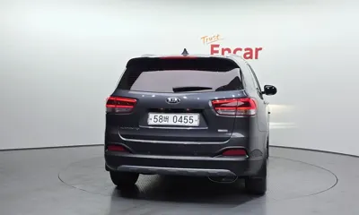 Kia Sorento 2016, 144271 км, за 9188.27 USD