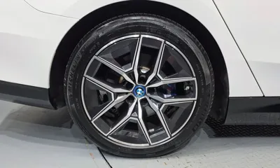 BMW i5 2024, 23021 км, за 45162.14 USD