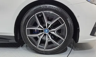 BMW i5 2024, 23021 км, за 45162.14 USD - фото 21