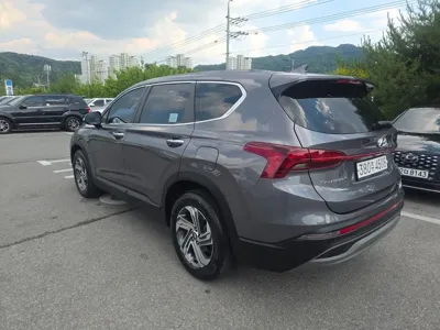 Hyundai Santafe 2021, 60000 км, за 15747.67 USD