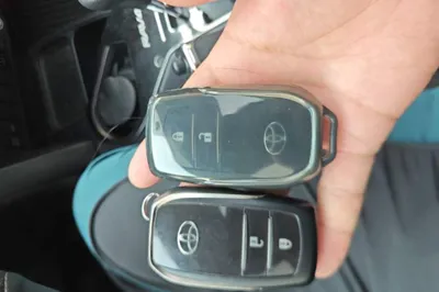 Toyota RAV4 2016, 103800 км, за 10620 USD - фото 23