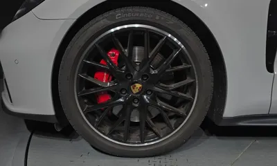 Porsche Panamera 2021, 67945 км, за 82053.3 USD