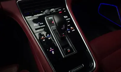 Porsche Panamera 2021, 67945 км, за 82053.3 USD - фото 9