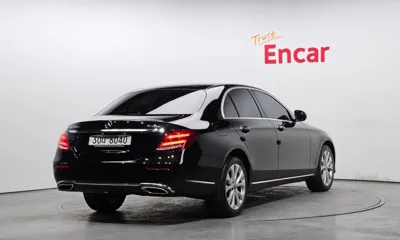 Mercedes-Benz E-Class 2019, 71499 км, за 17839.44 USD