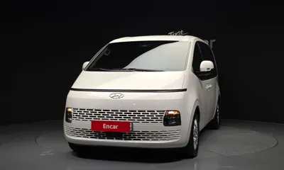Hyundai Staria 2022, 27950 км, за 17773.37 USD