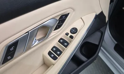BMW 3-Series 2020, 82840 км, за 15628.05 USD - фото 20