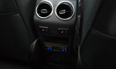 Mercedes-Benz GLB-Class 2022, 64813 км, за 21824.12 USD - фото 19