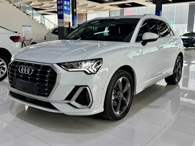 Audi Q3 · 2022 год