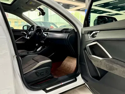 Audi Q3 2022, 30000 км, за 24984.8 USD - фото 8