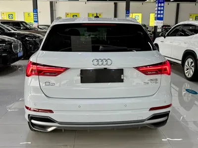 Audi Q3 2022, 30000 км, за 24984.8 USD - фото 10