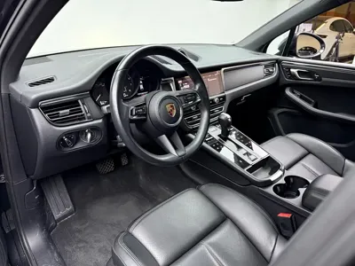 Porsche Macan 2023, 8100 км, за 49579.87 USD - фото 12