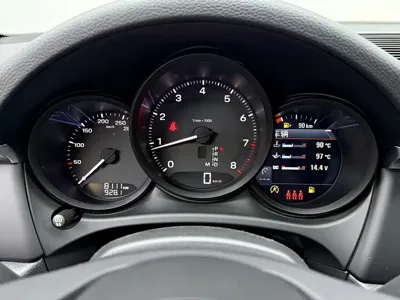 Porsche Macan 2023, 8100 км, за 49579.87 USD - фото 14