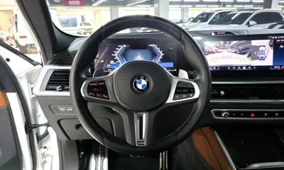 BMW X6 2024, 32742 км, за 66241.93 USD - фото 11