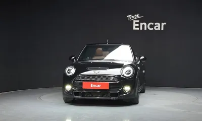 MINI Cooper Convertible 2019, 89154 км, за 11618.75 USD