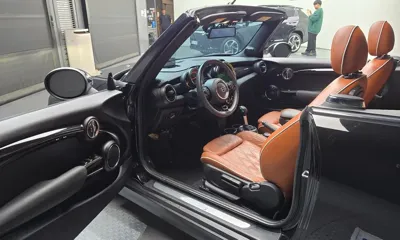 MINI Cooper Convertible 2019, 89154 км, за 11618.75 USD - фото 10
