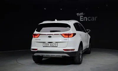 Kia Sportage 2018, 105767 км, за 7400.07 USD