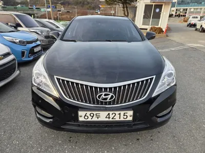 Hyundai Grandeur 2014, 122990 км, за 4069.84 USD