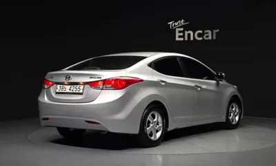 Hyundai Avante 2012, 91923 км, за 2539.56 USD