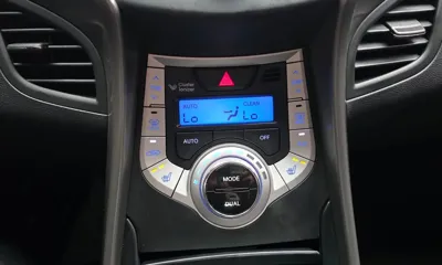 Hyundai Avante 2012, 91923 км, за 2539.56 USD - фото 15