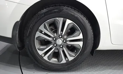 Kia Canival 2019, 120877 км, за 8458.68 USD
