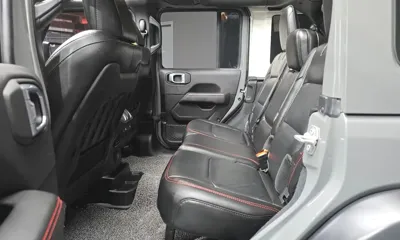 Jeep Wrangler 2022, 31120 км, за 32119.18 USD - фото 12