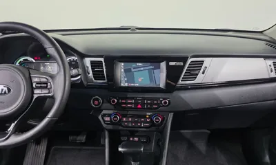 Kia Niro 2018, 72491 км, за 10437.18 USD - фото 14