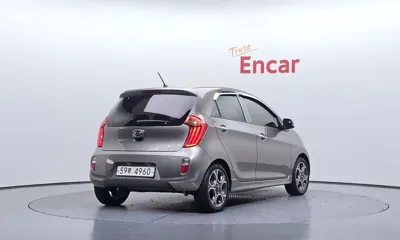 Kia Morning 2015, 107468 км, за 2710.21 USD
