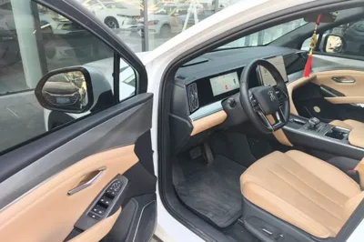 BYD Song L DM-i 2024, 18100 км, за 15266 USD