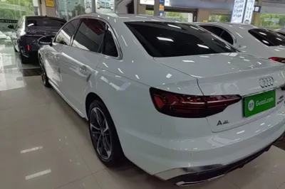 Audi A4L 2022, 33300 км, за 23448 USD