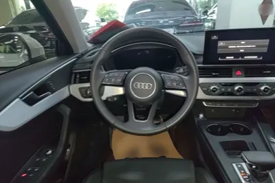 Audi A4L 2022, 33300 км, за 23448 USD - фото 13