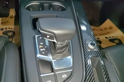Audi A4L 2022, 33300 км, за 23448 USD - фото 16