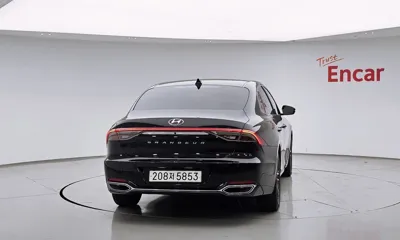 Hyundai Grandeur 2021, 61745 км, за 12800.32 USD