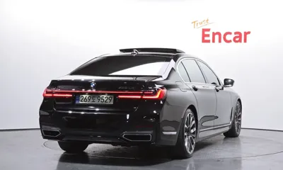 BMW 7-Series 2021, 102290 км, за 35011.56 USD