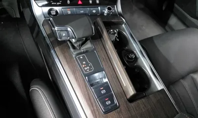 Audi A6 2024, 16711 км, за 31788.05 USD - фото 9