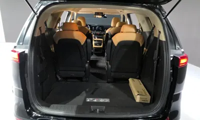 Kia Canival 2023, 75299 км, за 13875.12 USD - фото 20