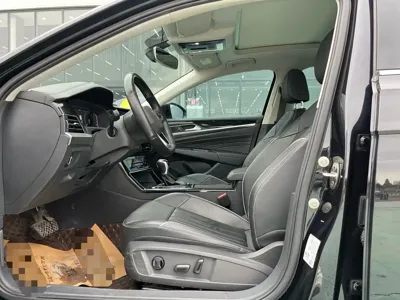 Volkswagen Passat 2022, 57000 км, за 15294.16 USD
