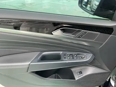 Volkswagen Passat 2022, 57000 км, за 15294.16 USD - фото 7