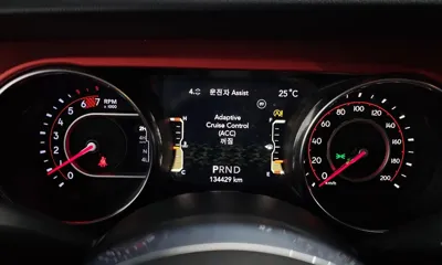 Jeep Wrangler 2020, 134429 км, за 21467.62 USD - фото 8