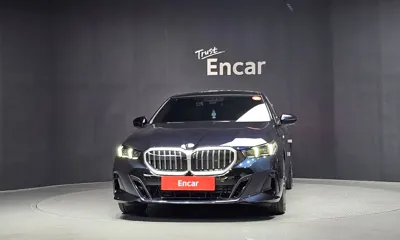 BMW 5-Series 2025, 8759 км, за 38007.09 USD