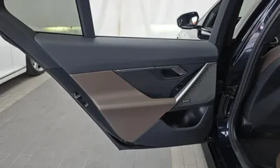 BMW 5-Series 2025, 8759 км, за 38007.09 USD - фото 25