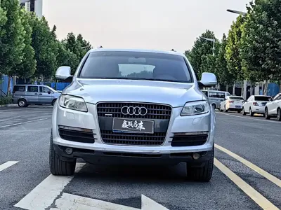 Audi Q7 2009, 250000 км, за 4205.31 USD