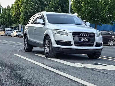 Audi Q7 2009, 250000 км, за 4205.31 USD