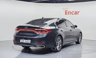 Hyundai Grandeur 2018, 89298 км, за 10343.49 USD