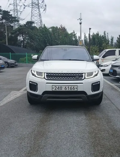Land Rover Range Rover Evoque 2017, 87000 км, за 7150.75 USD